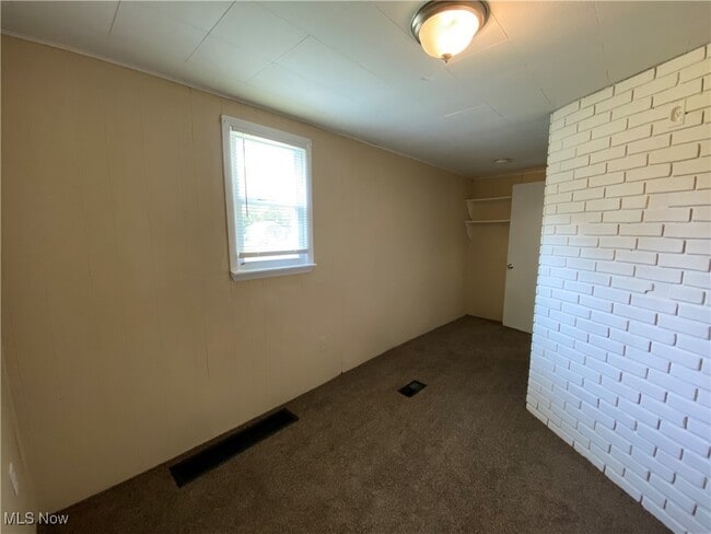 Building Photo - 3190 W 70th St