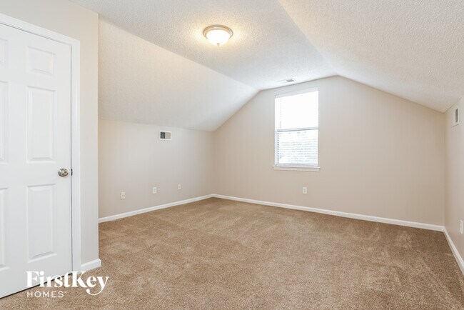 Building Photo - 1052 Briar Rose Ln