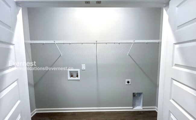 Building Photo - 1408 Pipeline Ave