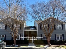 Building Photo - 729 Shelby Dr