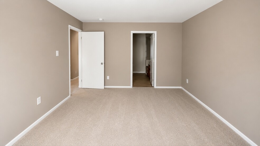 PRIMARY BEDROOM - 1010 Squirrel Rd