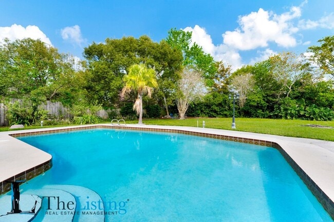 Building Photo - 1108 Marcus Ct