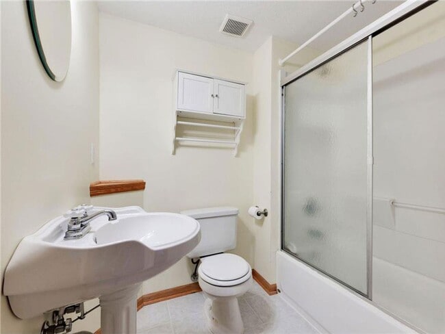 Building Photo - Spacious Like-New 2-Story with Office, Fireplace, Sunroom, Gourmet Kitchen & More!