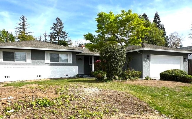 Building Photo - 3736 Orangerie Way