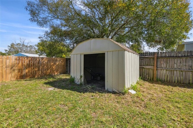 Building Photo - 2803 Northcote Dr