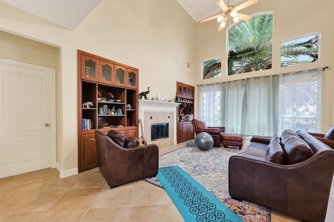 Building Photo - 14419 Manorbier Ln