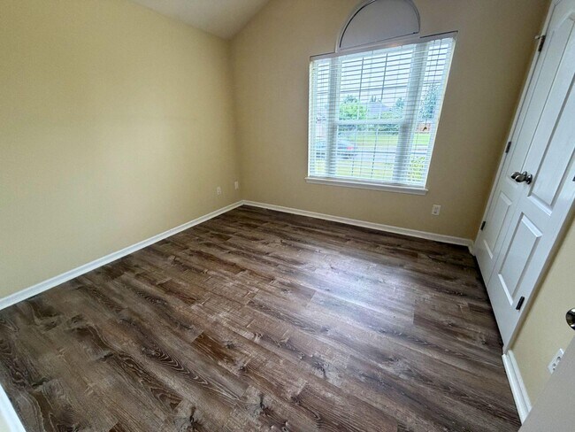 Building Photo - 4203 Spring Cress Dr