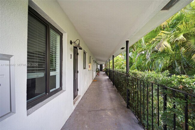 Building Photo - 570 NE 69th St