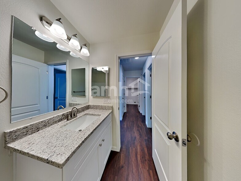 Building Photo - 8554 W El Caminito Dr