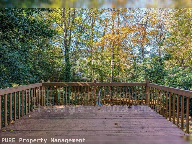 Building Photo - 410 Wilfawn Way