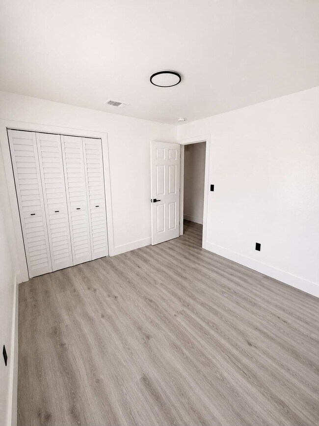 Building Photo - 2126 NW 47th Terrace