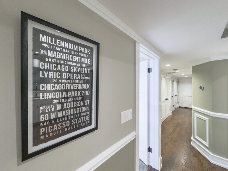 Building Photo - 3453 N Hoyne Ave