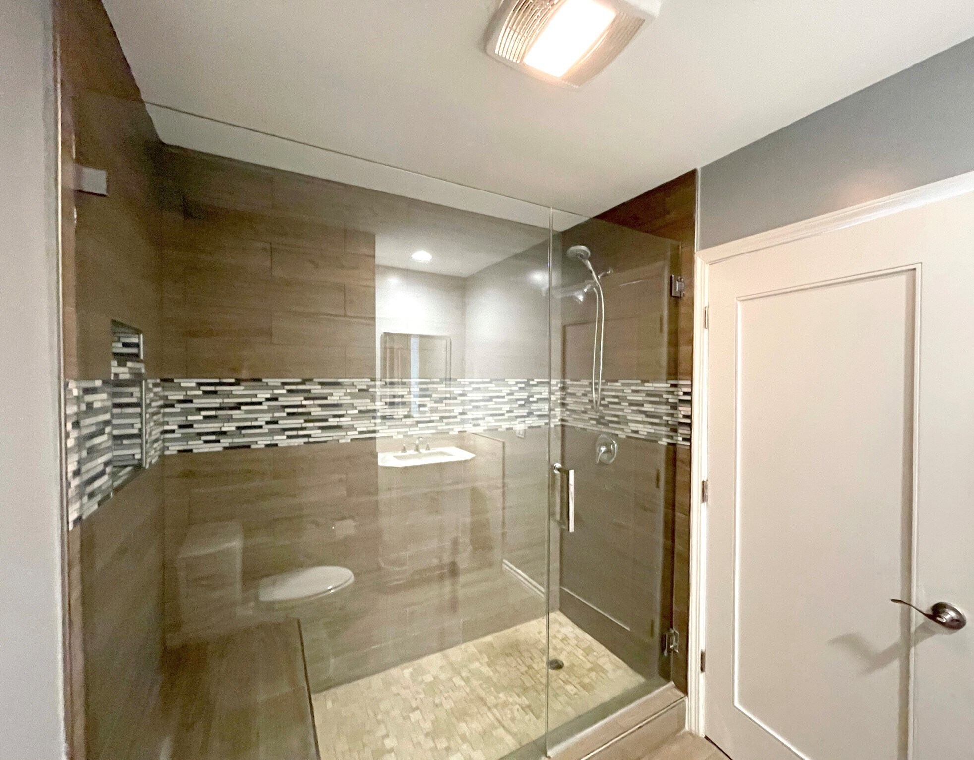 Building Photo - 402 S Robertson Blvd