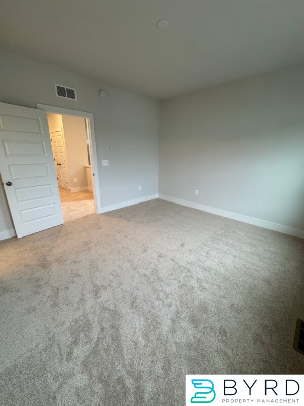 Building Photo - 9930 Golden Trout Ln