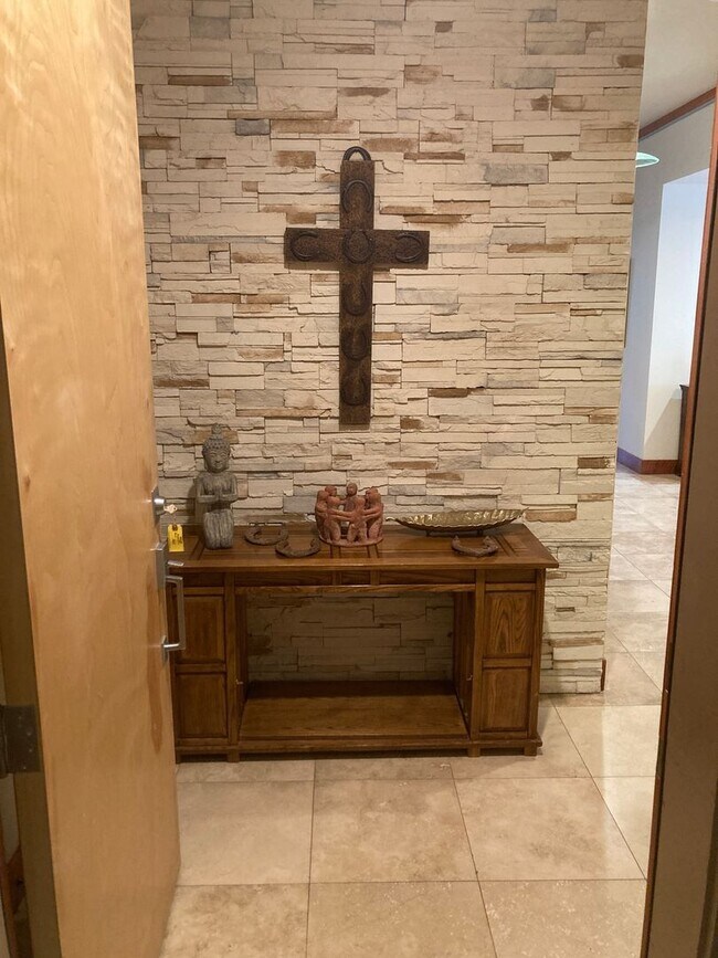 Building Photo - 1201 Main Ave