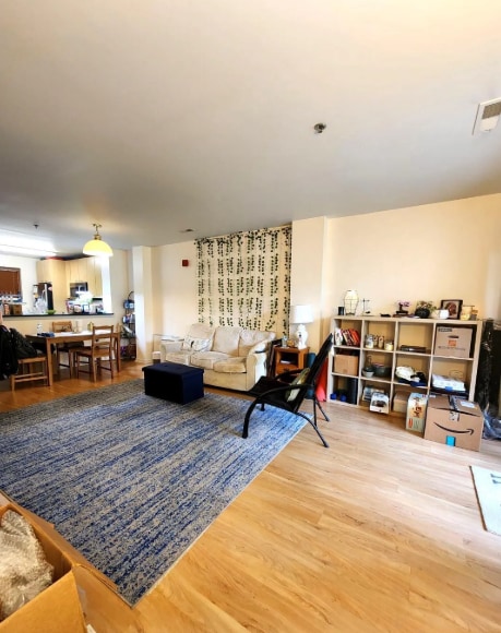 Building Photo - 2 Leverington Ave