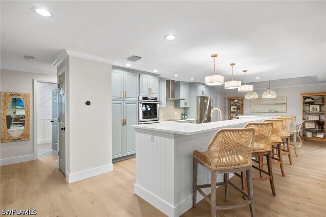 Building Photo - 765 High Pines Dr