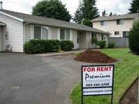 Building Photo - Quiet Two Bedroom Duplex in South Salem