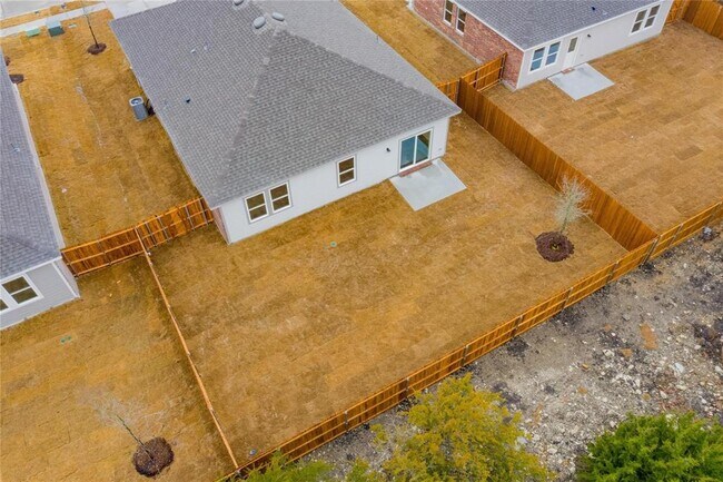 Building Photo - 401 Indian Creek