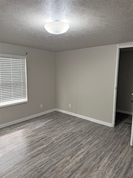 Building Photo - 211 Antilles Dr