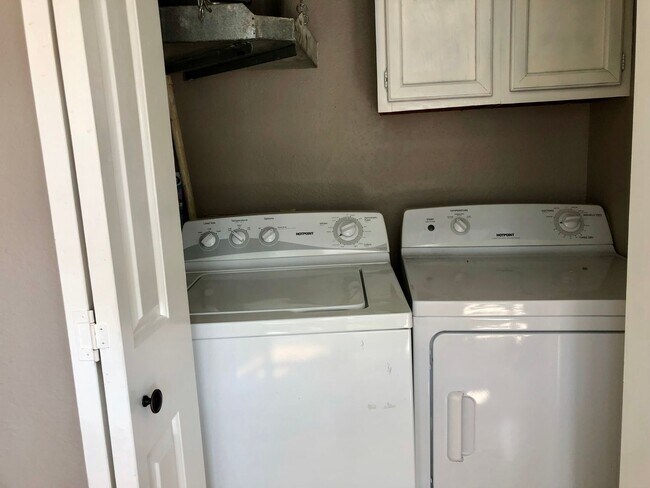 Building Photo - Boardwalk Condominium, Near Downtown