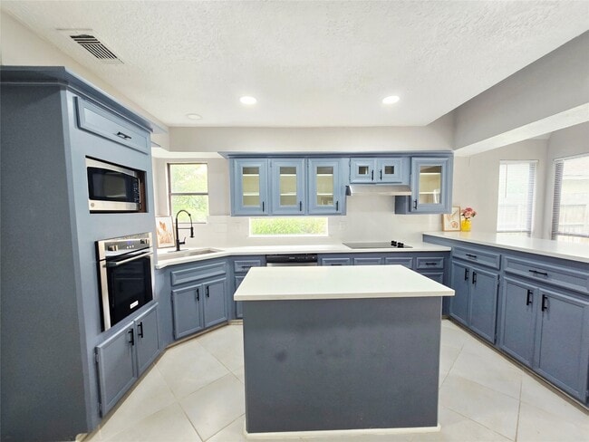 Building Photo - 3623 Shipman Ln