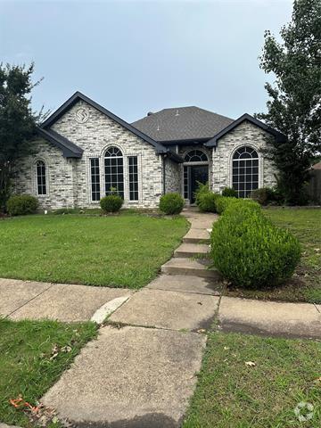 Building Photo - 2604 Crystal Falls Dr