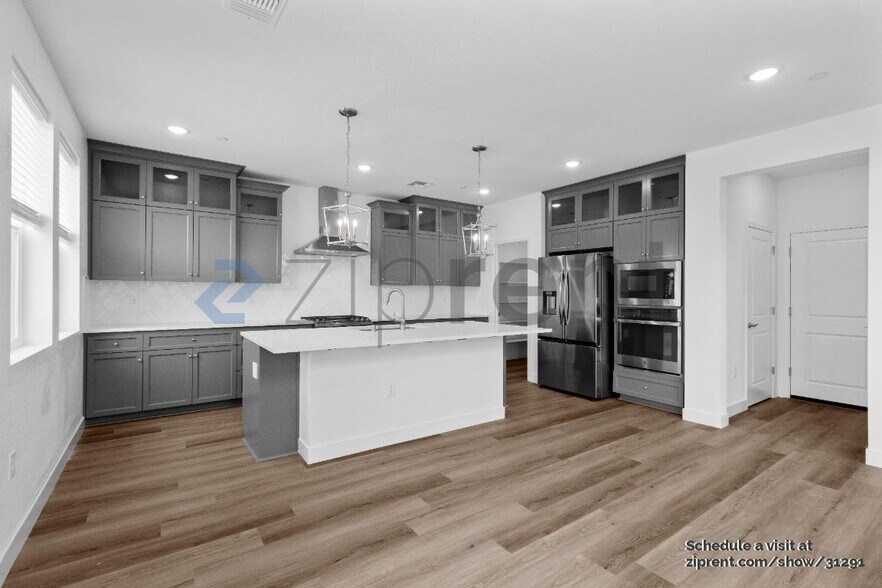 Building Photo - 15997 Mavericks Ln