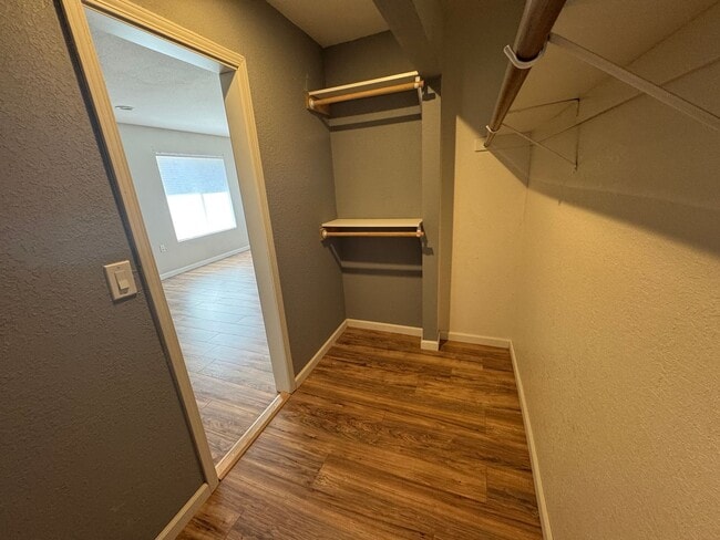 Building Photo - 2440 Melody Ln