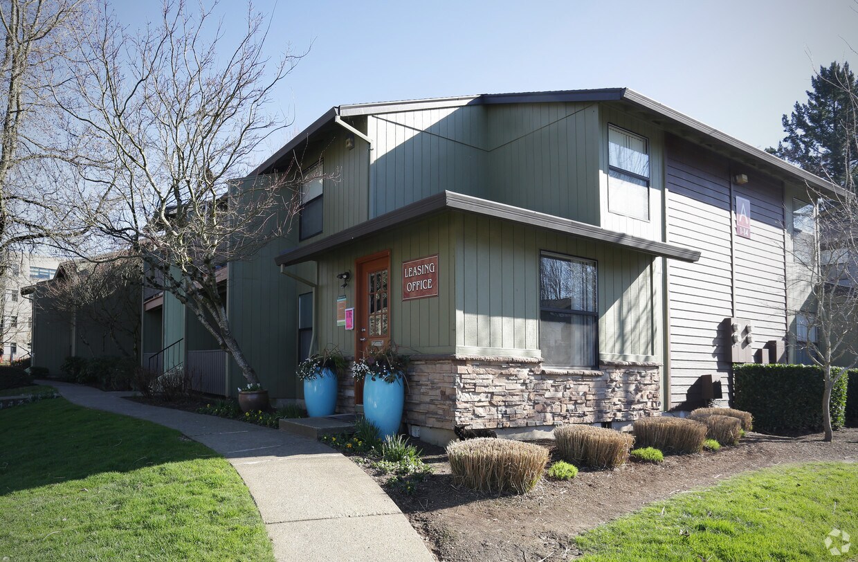 Meridian Village Apartments Tualatin