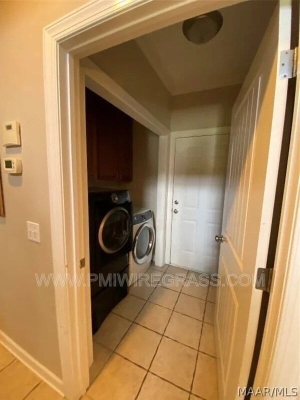 Building Photo - 225 Charleston Dr