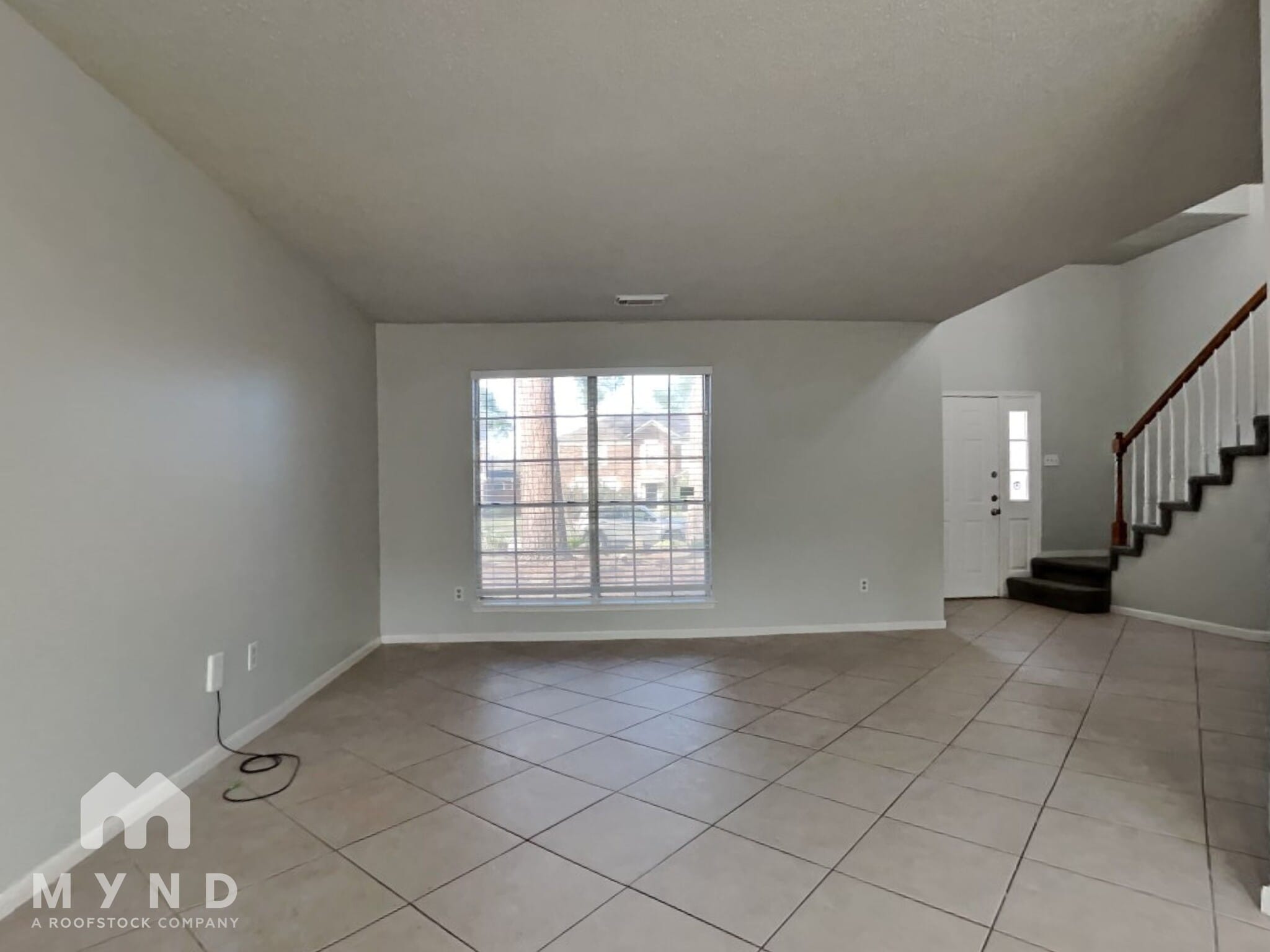 Building Photo - 18163 Holly Green Dr