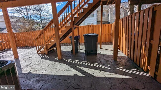 Building Photo - 12950 Tonka Ct