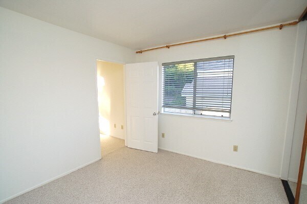 Building Photo - 21255 E Fort Bowie Dr