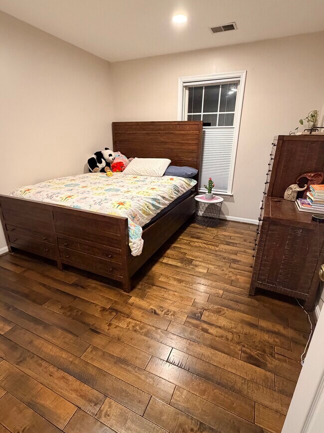 Building Photo - 12384 Brown Fox Way