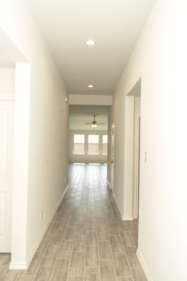 Building Photo - Stunning Single Family Ranch in Aubrey!