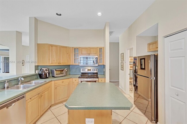 Building Photo - 3711 Falcon Ridge Cir