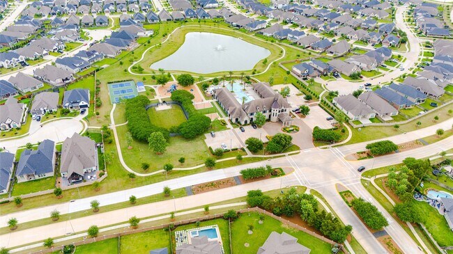 Building Photo - 20430 Avelignese Wy