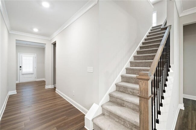 Building Photo - 5745 Pickens Garden Ln
