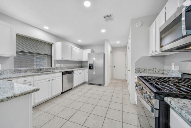 Building Photo - 6414 Oakburl Ct