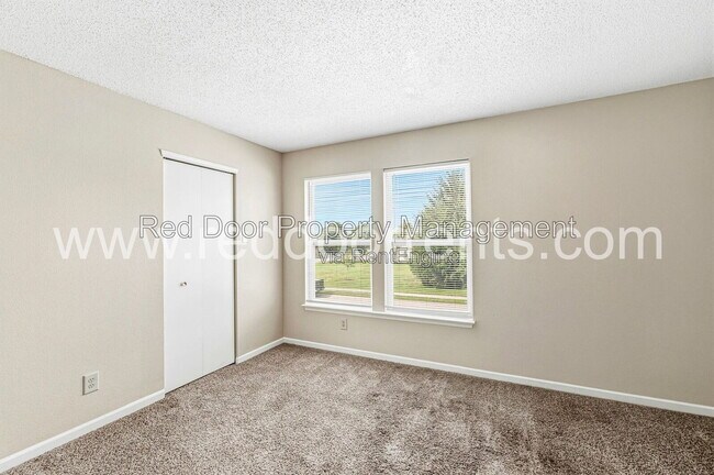 Building Photo - 6533 Newstead Dr