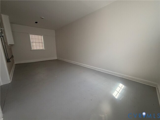 Building Photo - 211 Jefferson Ave