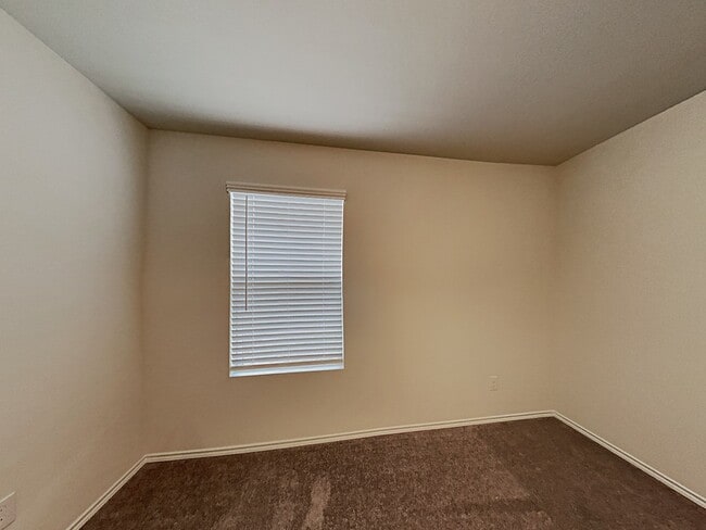 Building Photo - 4517 Greenham Ln.