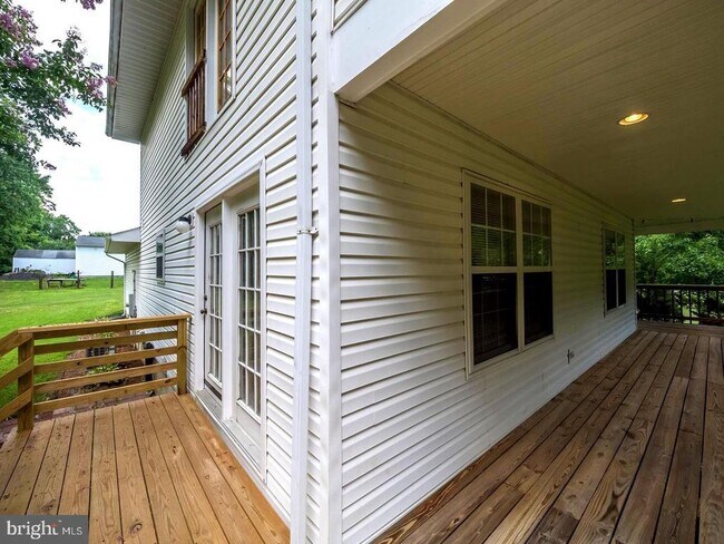 Building Photo - 7701 Croom Rd