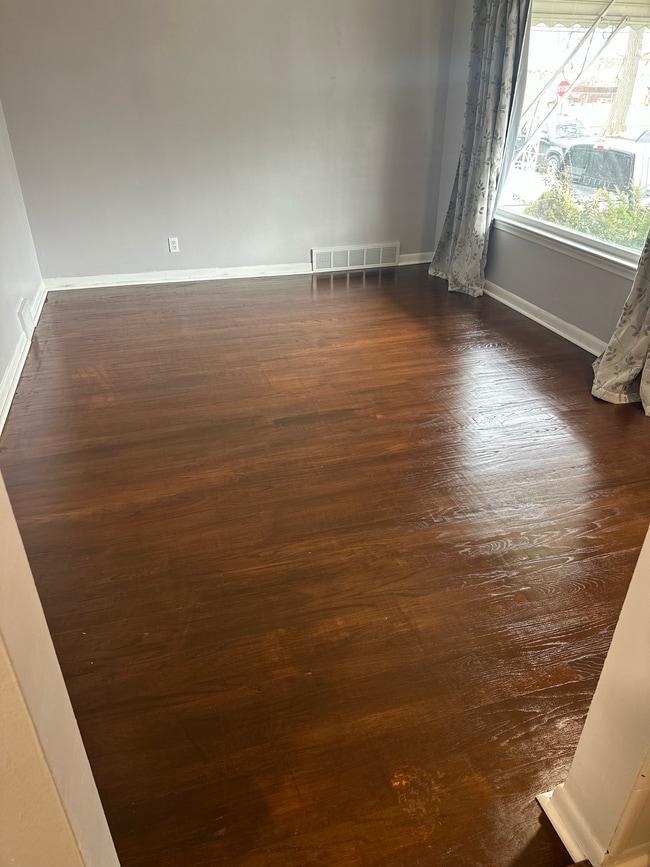 Building Photo - 20241 Kentucky St