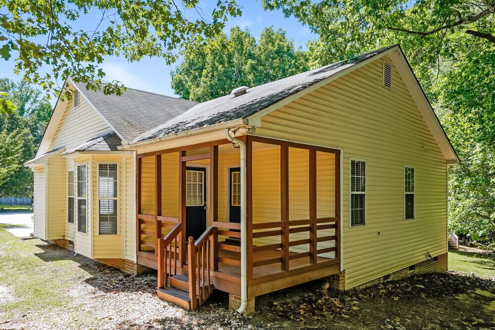 Building Photo - 1005 Henchman Ct