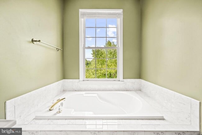 Building Photo - 4022 Dogberry Ln