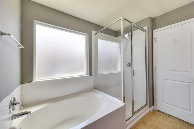 Building Photo - 371 Purple Martin Ave