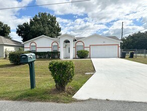 Building Photo - 3/2 LARGE corner lot in Polk County Poinciana