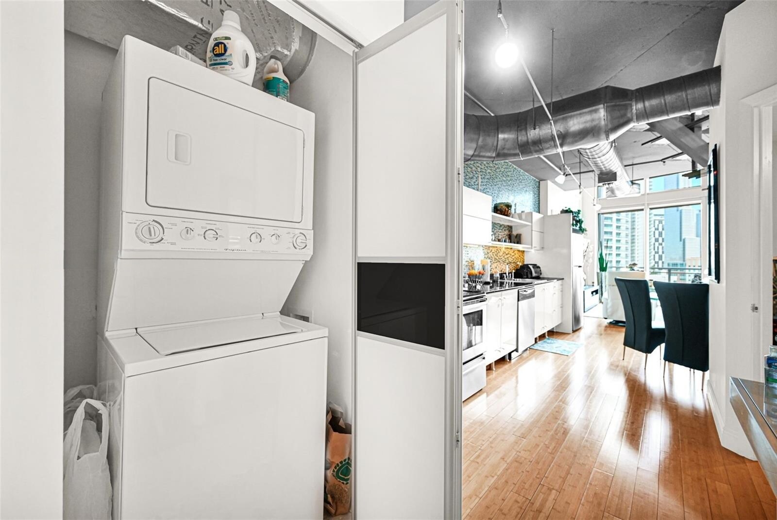 Building Photo - 690 SW 1st Ct